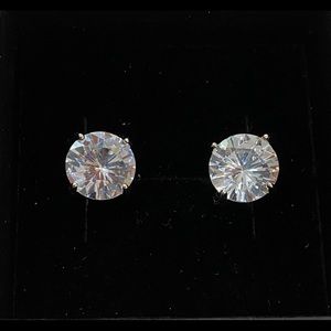 Moissanite Stud Earrings - Yellow Gold
